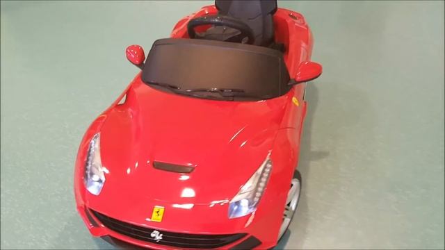 Carkids.fr Présentation de la Ferrari F12 Berlinetta 12v