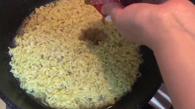 Chinese noodles     Китайская лапша быстрый перекус!