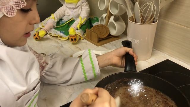 {11} Готовим ШОКОЛАДНУЮ КОЛБАСУ 👍 Умница-786