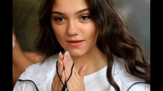 Медведева завела официальную страницу в китайской соцсети Weibo и записала обращение