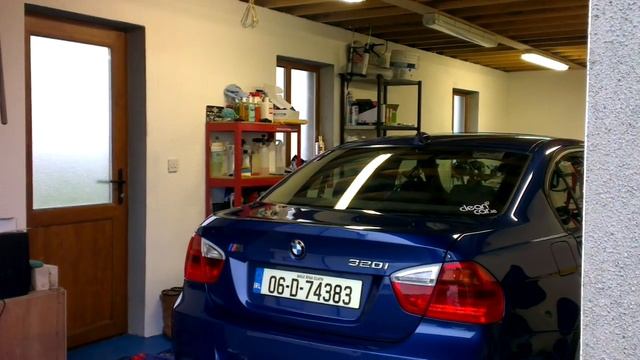 E90 Boot Auto Open Kit c/w Uprated Struts