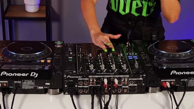 Schranz Hard Techno Mix by Noemi Black  4K  004