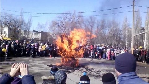 The burning of Lady Maslenitsa. Масленица.