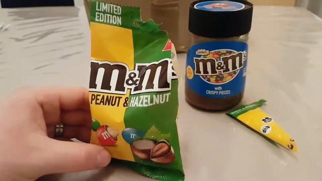 Hazelnut M&M vs M&M Hazelnut Crispy Pieces Spread Review