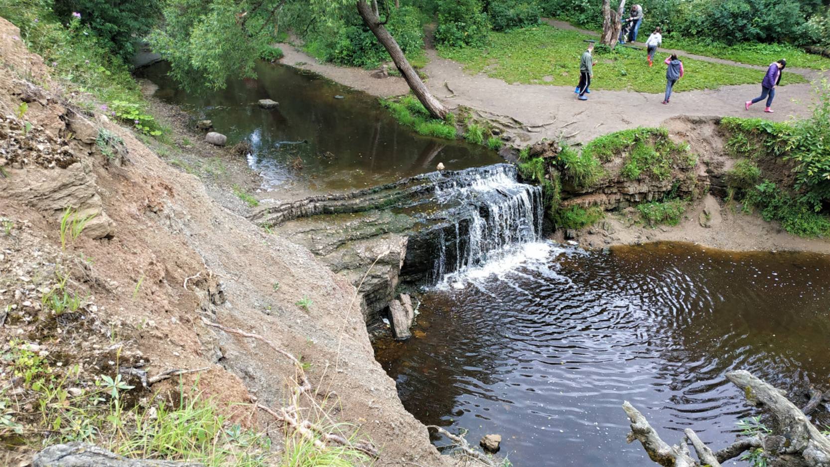 Водопад на реке Саблинка маленькое природное чудо