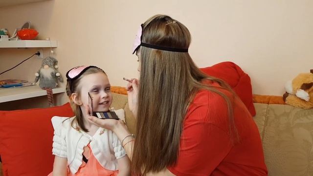 Детская Косметика VS Взрослая ЧЕЛЛЕНДЖ на СКОРОСТЬ/ Что Придумала Мама?