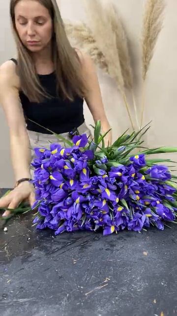 Ирисы или ирИсы? КАК ПРАВИЛЬНО? #shorts #flowers #flowerdealer
