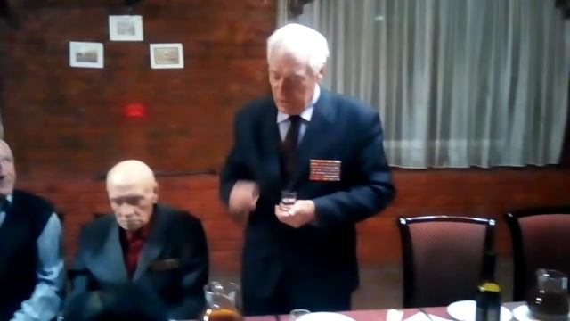 Видео для друзей. 40 дней дедуле. На небесах его приняли.