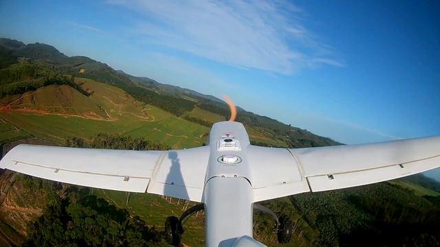 EMPRESA CRIA AVIÃO DE PULVERIZAÇÃO SEM PILOTO!