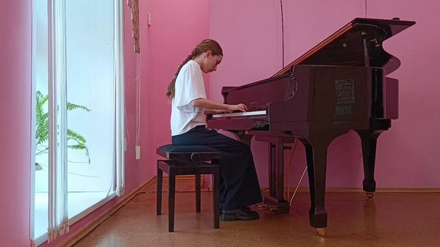Никифорова Арина ДШИ № 39 г. Белово
И.С. Бах Инвенция d-moll