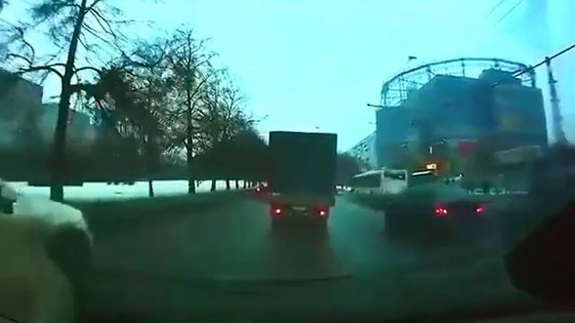 Взорвался газовый баллон возле вестибюля станции Коломенская