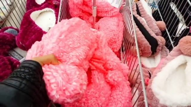Shopping At Jumbo / SINHALA/SRILANKAN