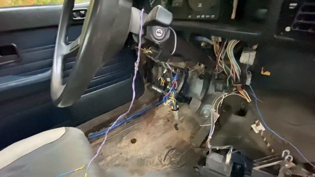 КУПИЛИ BMW E28 за 20000 РУБЛЕЙ | ДЕШЕВКИ