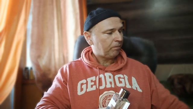 AMI ADRIAN WOOD STALKS. Хорошо, но не интересно.