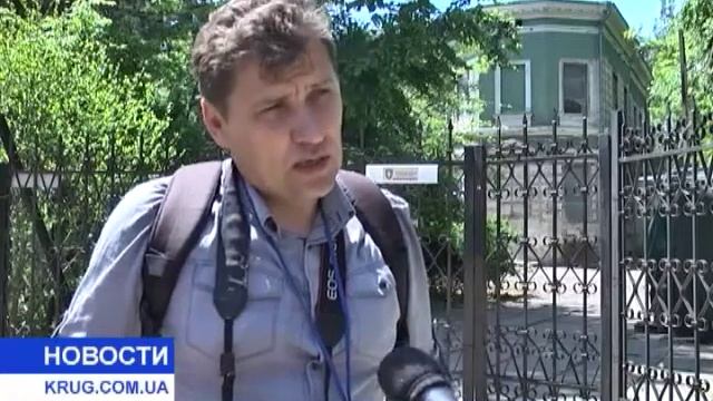 На Французском бульваре вновь работает строительная техника