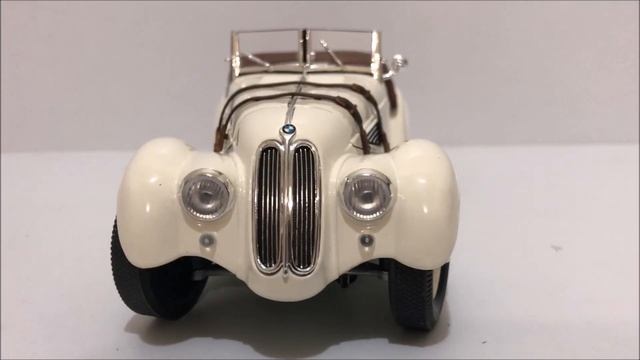 BMW, 328, DE 1940, 1/18 ROAD LEGENDS.