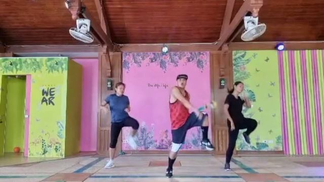 SHOWERS | SKINNY FABULOUS | Zumba playlist 97