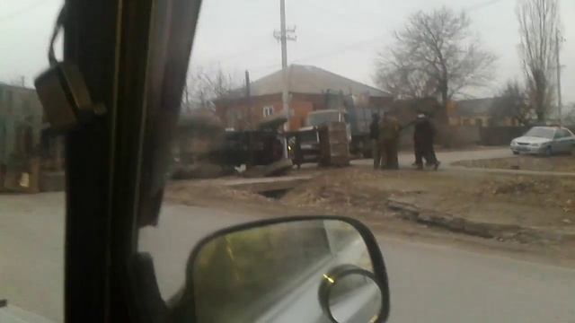 Трактор перевернулся