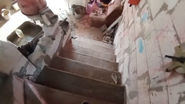 Переезжаем из холодной квартиры на теплую дачу. Спасаем рассаду. СЕМЬЯ НА ДАЧЕ #235.