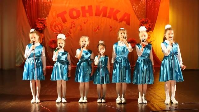 "Наша Родина сильна"