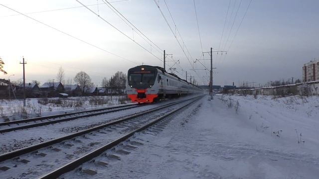 Электропоезд ЭД4М-0480 ЦППК перегон Тучково - Кубинка-1