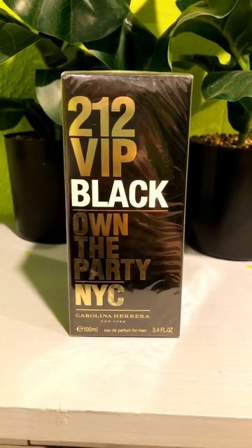 Мужские духи 212 vip #ароматы #духи #парфюмерия #мужчина #запах ссылка в описании ➡️