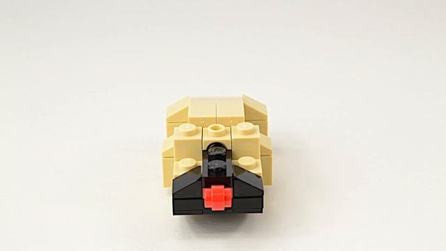 Lego Creator: Cute Pug 30542 build