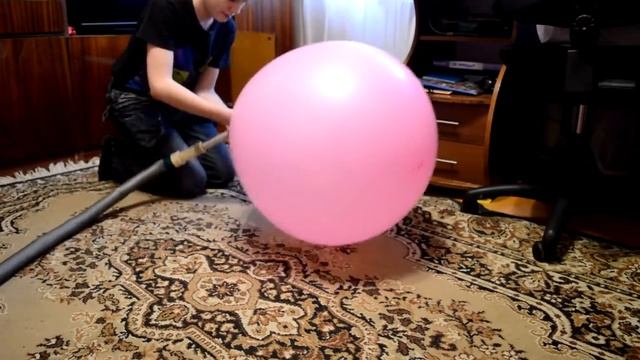 сейф копилка и большой шар
