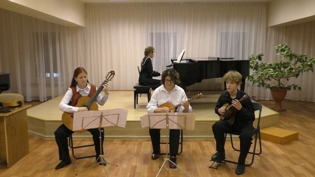 Ансамбль преподавателей Д.Каччини "Ave, Maria", В обработке О.Моисеевой "Улица дребезжащих жестянок"
