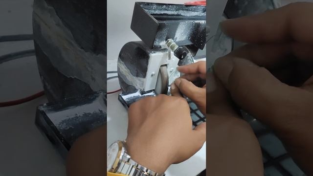 Bluguard lens fitting | Metal frame fitting | R7 optical fitter