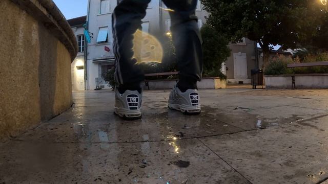 OSIRIS D3 2001 toutes neuves vont dans la fontaine