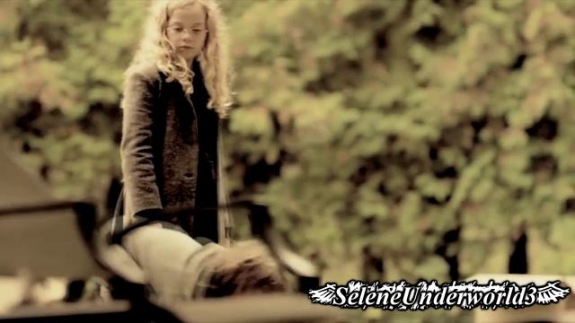 Mama - Victoria & Lilly