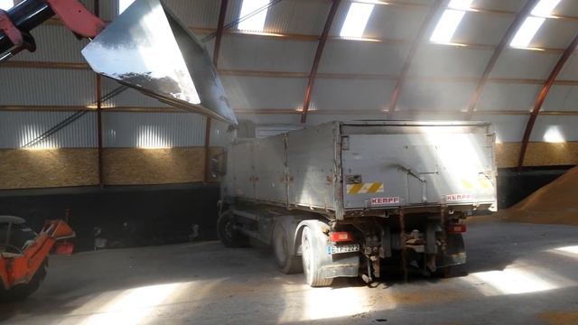 KRAUNAM GRŪDUS ANGARE SU ,,MANITU"