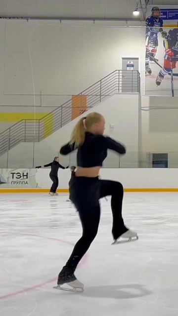 Какой ваш любимый прыжок?💘 #фигурноекатание #figureskating #фигуристка #figureskater #риттбергер