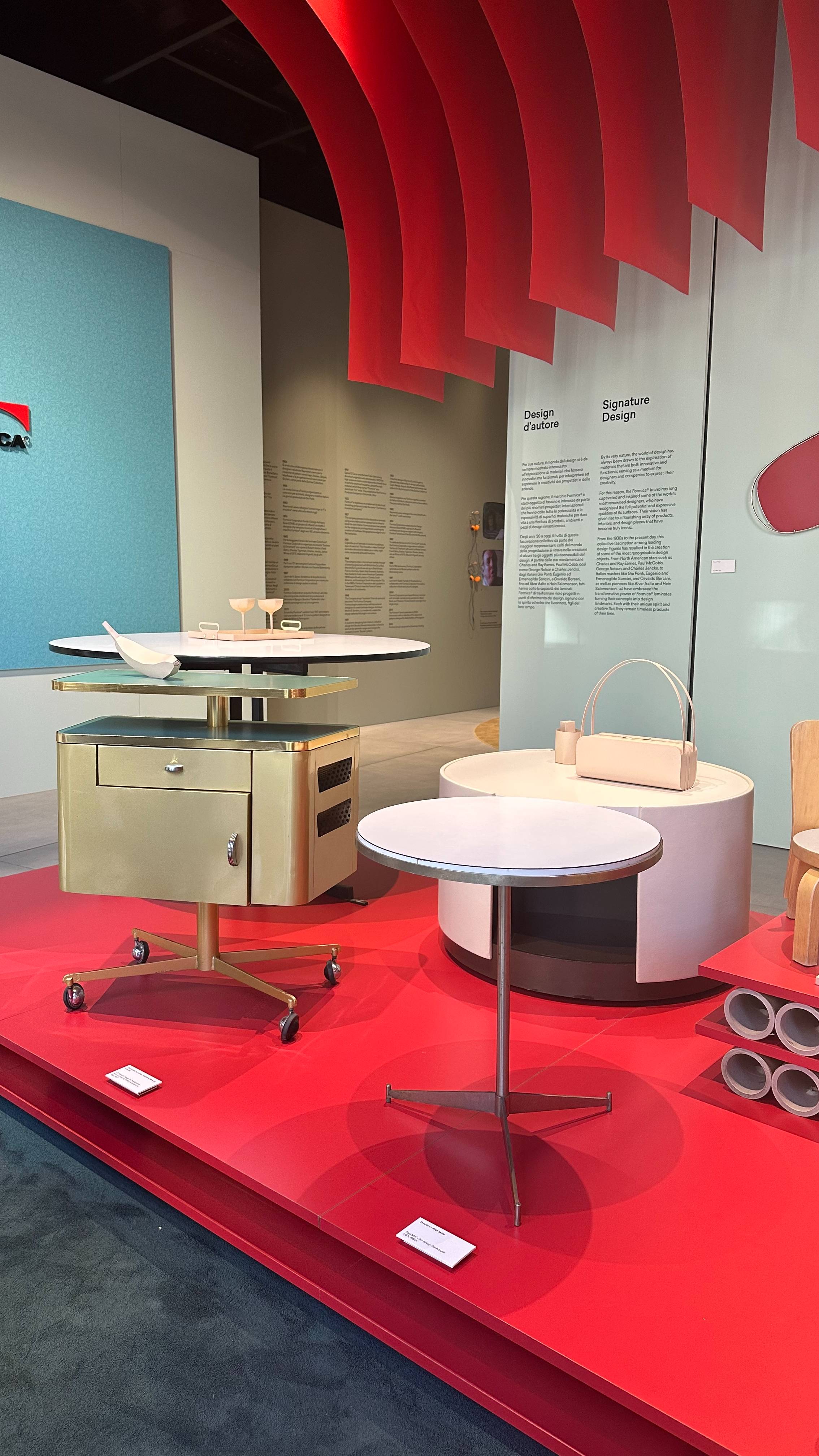 Экспозиция, посвященная истории компании Formica и материалу пластик| iSaloni 2025