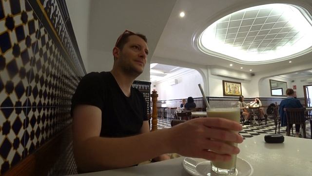 €5.50 breakfast - Valencia travel vlog 🇪🇸