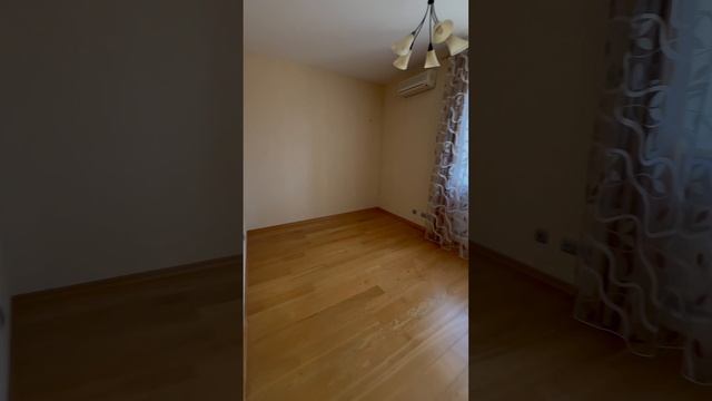 Четырехкомнатная квартира на ул. Любецкая, д. 42