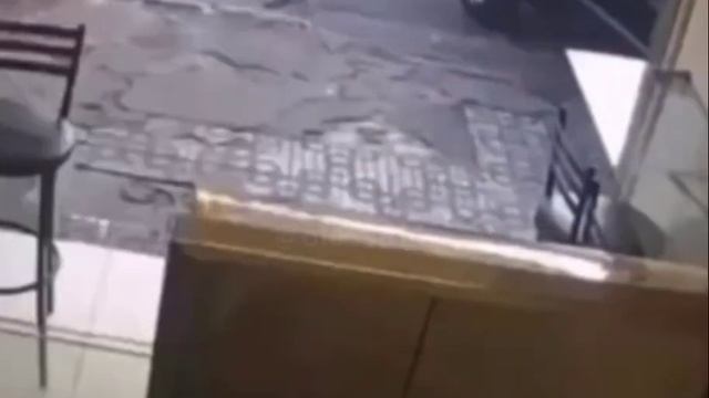 когда утром ещё не выпил кофе.