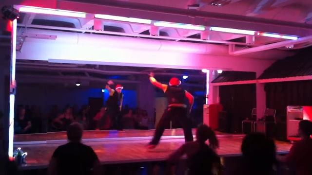 Zumba (Christmas class) Zen Zen Sweden
