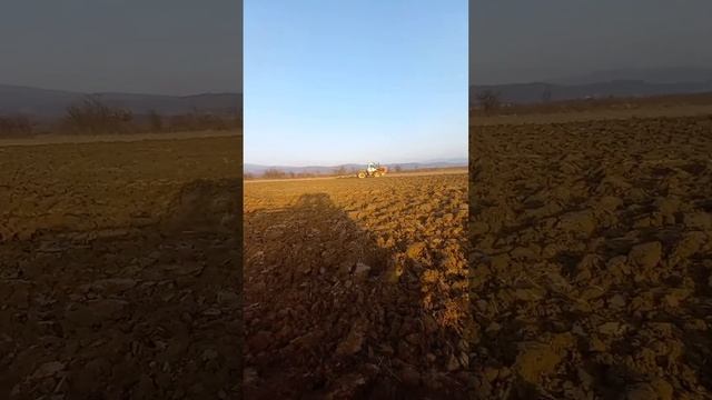Оранка на МТЗ 892 і ХТЗ 150