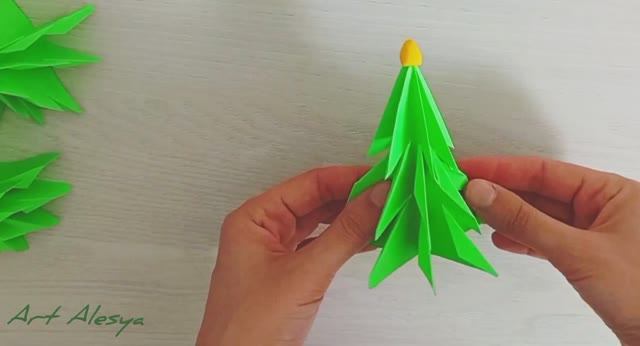 Как из бумаги сделать ёлочку!