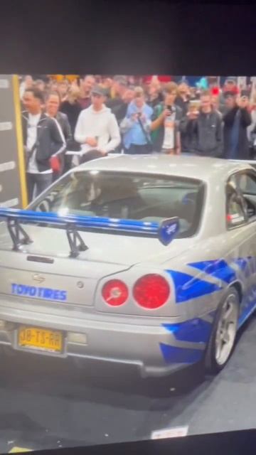 Nissan Skyline R34 Popping Balloons With It’s Exhaust! Mega 👊🔥😎