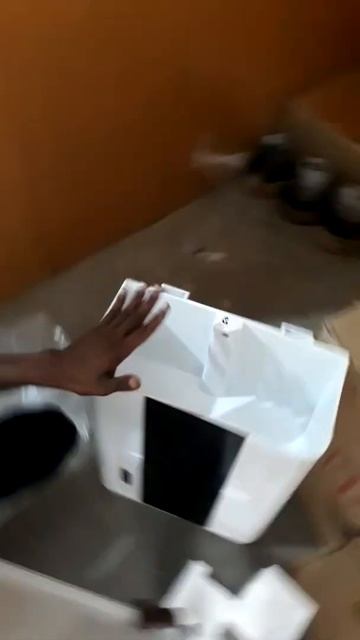 zero touch Auto Dispenser #8Liter capacity