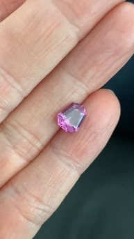 W7213-garnet-pastel-pyrope-color-change-1.55-ct-ravenstein