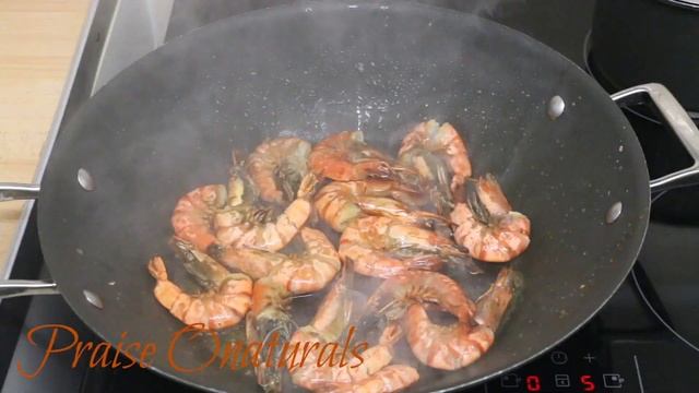 Intermittent Fasting Meal Plan Ideas Stir-fry Shrimps Served on Red Chicory Peppers Avocados Recipe
