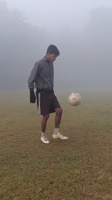 neymar freestyle ||best football juggling skills tricks#shorts