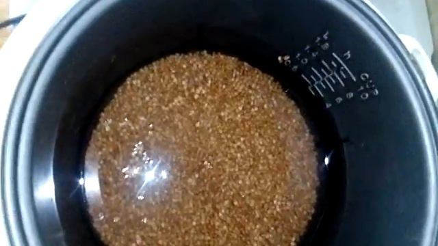 Готовим гречневую кашу)))