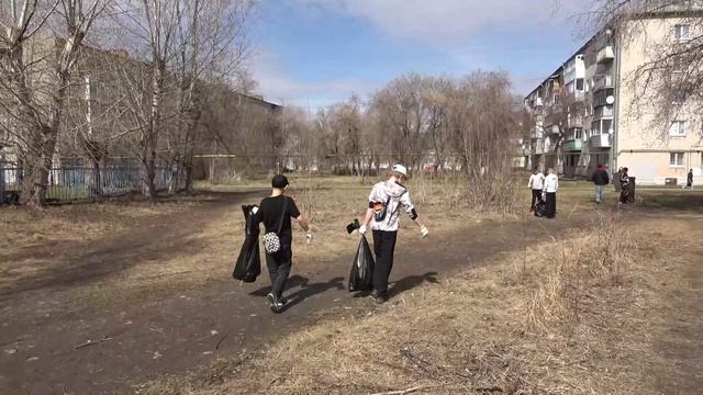 Патриотизм в деле: боксеры Каменска-Уральского делают город чище!