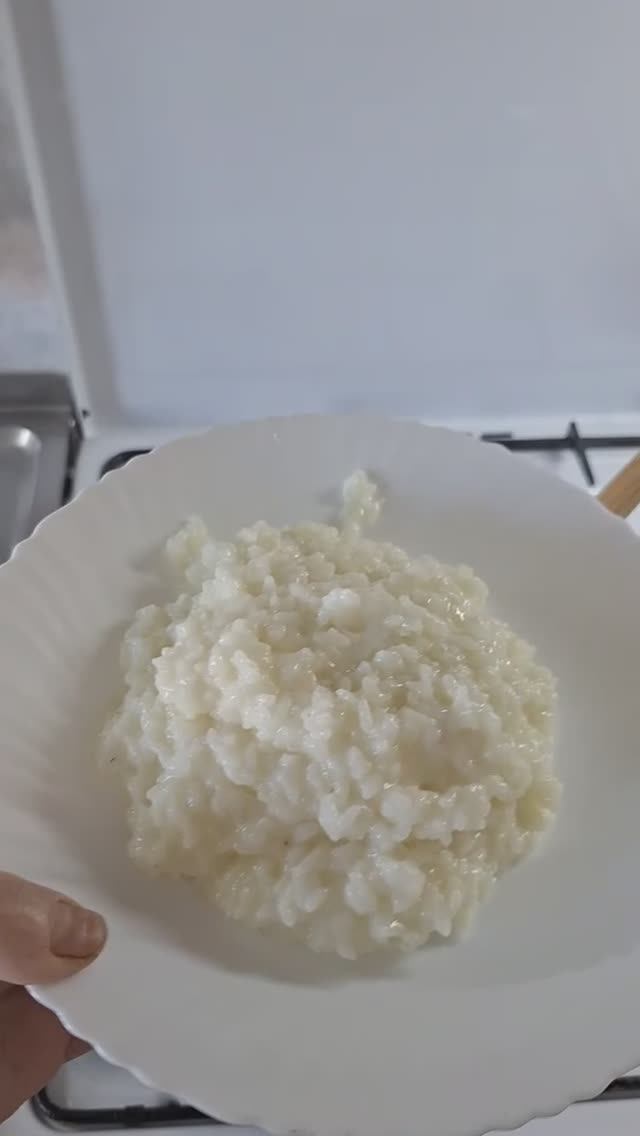 Как в детстве.Вкусная рисовая каша на завтрак. Готовьте, это очень вкусно.