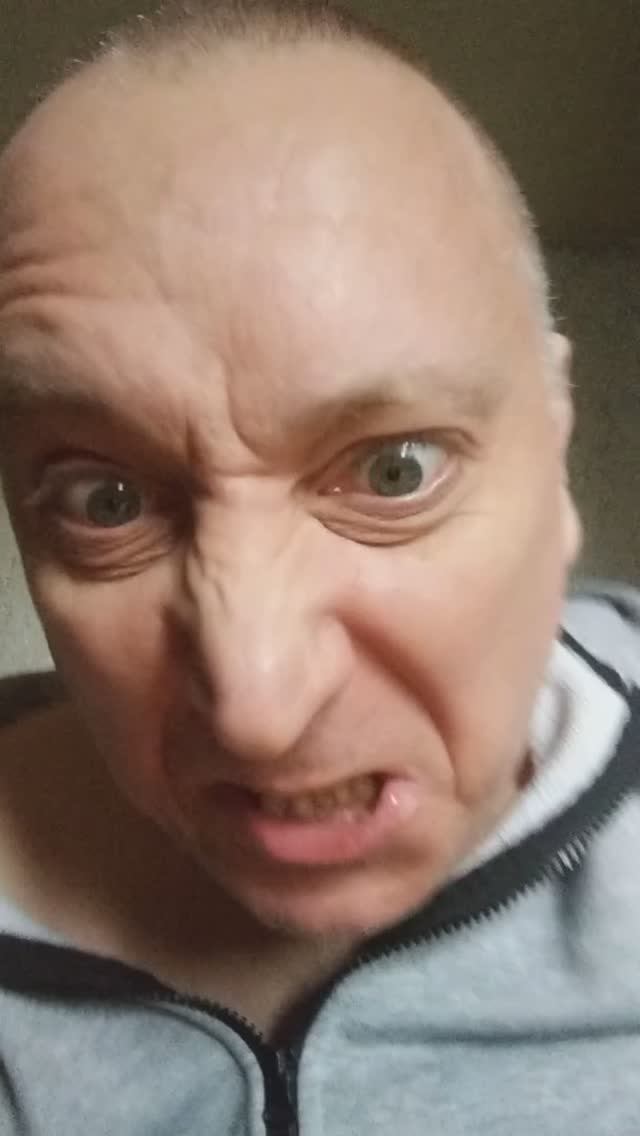 пАпА пОслАл сЫнА за вОдкОй 🧐🤥🤫